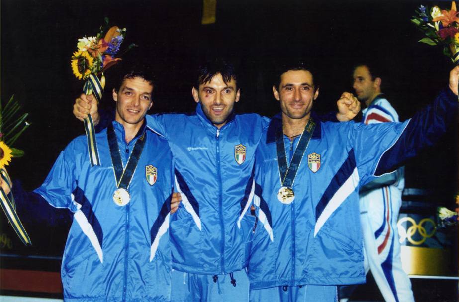 Medaglia numero 150, martedì 23 luglio 1996, Atlanta. Scherma, spada a squadre: Maurizio Randazzo, Angelo Mazzoni, Sandro Cuomo (Omega)